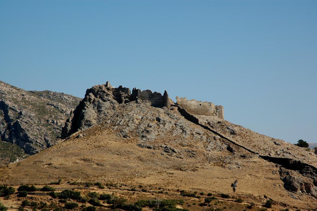 فندق كاريستيون كاريستوس المظهر الخارجي الصورة
